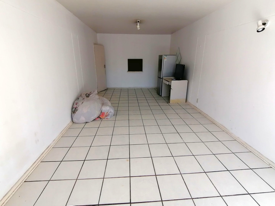 2 Bedroom Property for Sale in Bloemfontein Free State